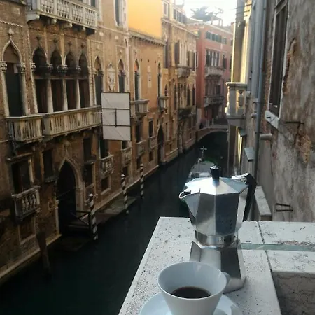 Bed and Breakfast Palazzo Eugenia - Minelli Βενετία