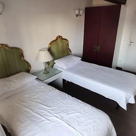 Palazzo Eugenia - Minelli Bed and Breakfast Βενετία
