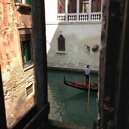 Palazzo Eugenia - Minelli Bed & Breakfast Venice